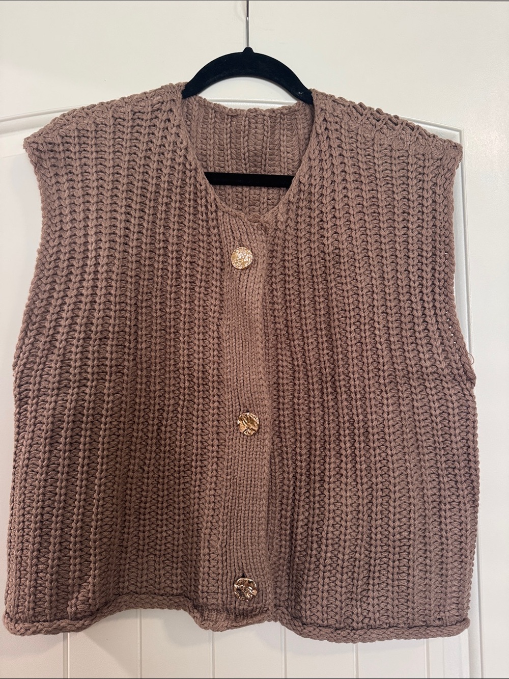 Chunky Knit Sleeveless Button Vest - Mocha Brown